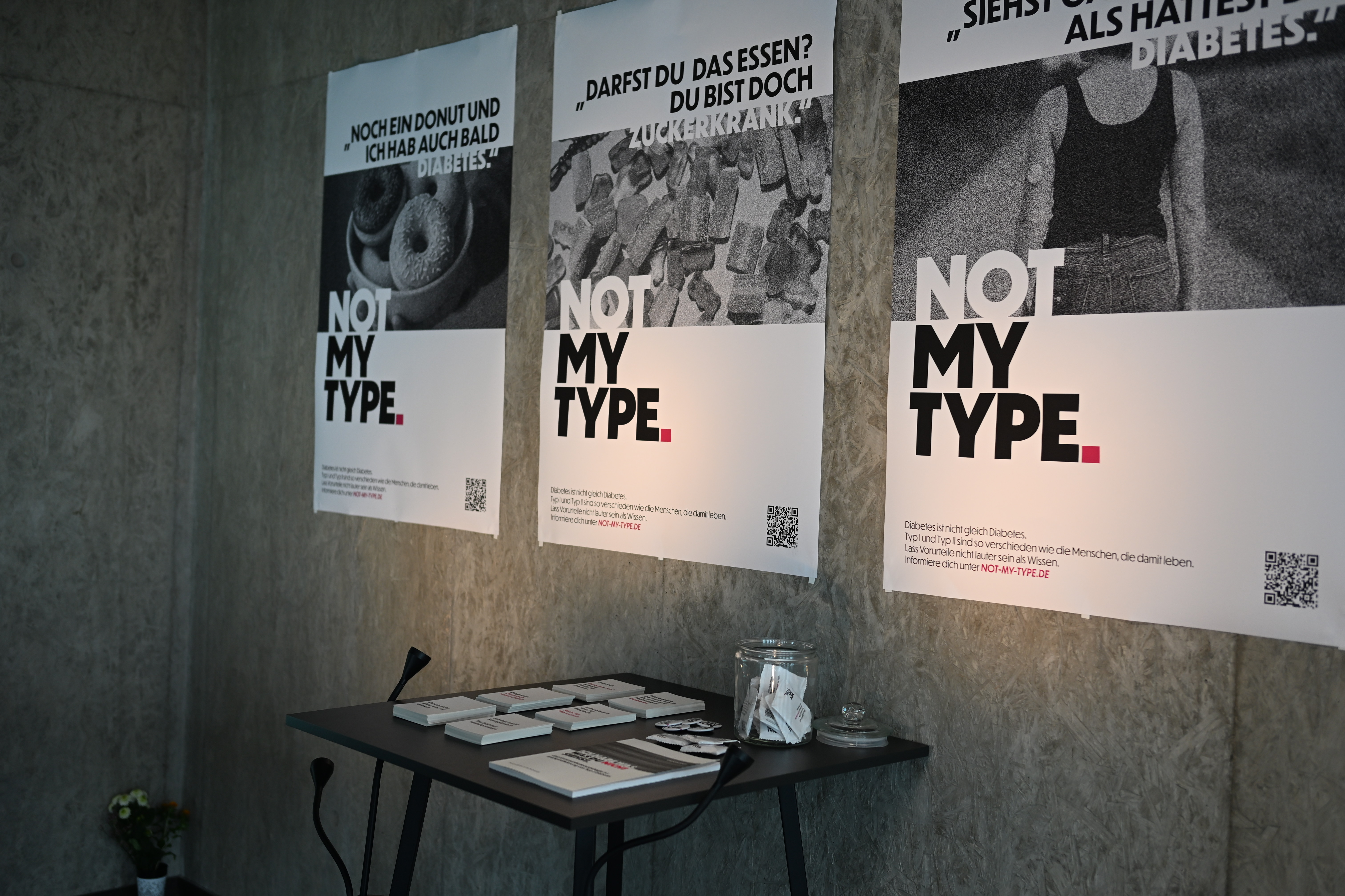 Campaign display at semester exhibition at HTW Dresden.